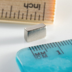 Neodymový magnet kvádr 8x5x3 N 80 °C, VMM2-N30