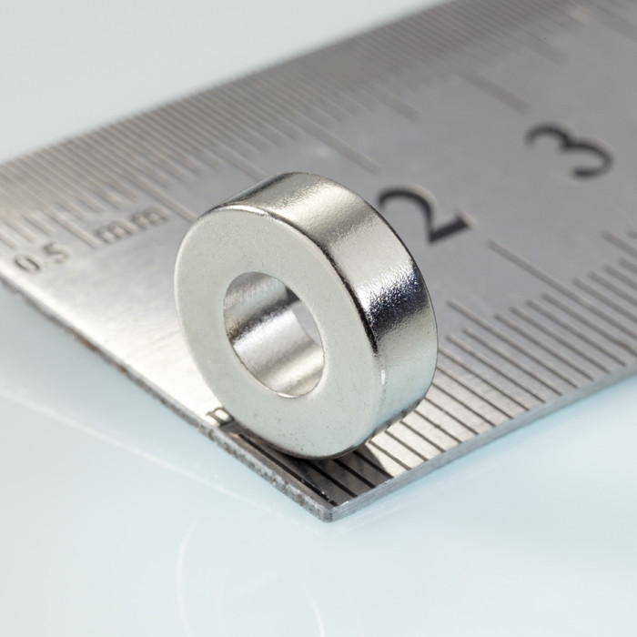 Neodymový magnet mezikruží pr.11,5x pr.5,5x4 N 80 °C, VMM4-N30