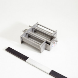 Magnet do násypky vstřikolisu (teplotní odolnost do 80 °C) pr. 150 mm