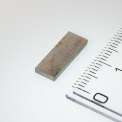 Neodymový magnet kvádr 15x5,5x1,5 P 80 °C, VMM8-N45
