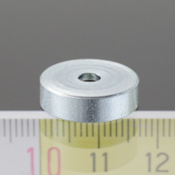 Magnetická čočka pr. 16, výška 4,5 mm, vnitřní díra pro šroub se zápustnou hlavou pr. 3,5 mm