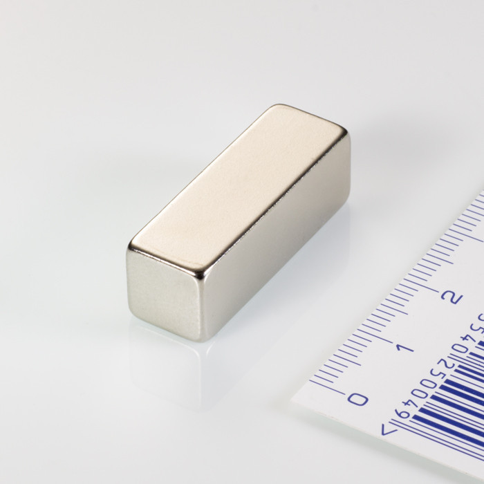 Neodymový magnet kvádr 30x10x10 N 80 °C, VMM4-N35