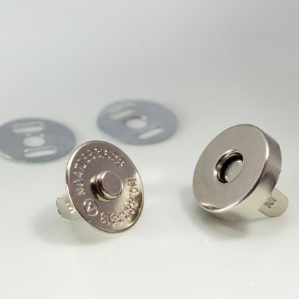Kulatý dvoudílný magnetický uzávěr o průměru 18 mm pro kabelky a tašky